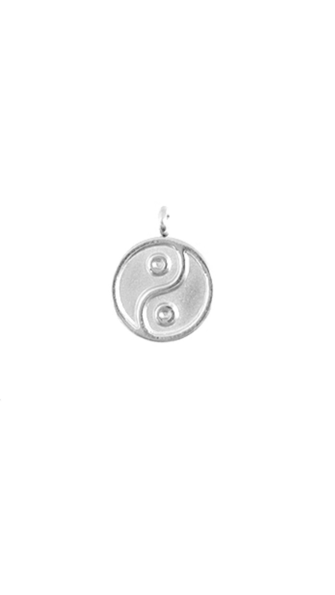 Charm Yin e Yang Silver